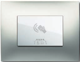 Access control Ασφάλεια και υπηρεσίες υψηλής ποιότητας στον τελικό πελάτη Έλεγχος πρόσβασης 2 Ο καρταναγνώστης (συσκευή αναγνώρισης της κάρτας πρόσβασης) είναι το πιο βασικό στοιχείο του access