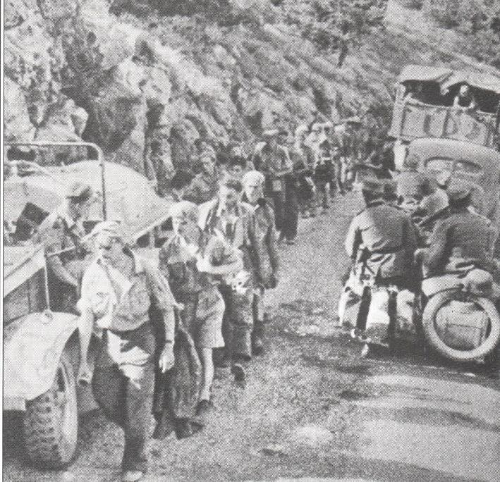 Το πρωί της 10ης Φεβρουαρίου του 1944 οι Λακκιώτες αιφνιδιάζονται βλέποντας ότι το χωριό τους είναι περικυκλωμένο.