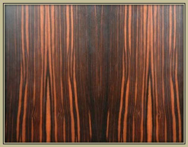 Έβενος «Είναι το ξύλο από το δένδρο Έβενος που φύεται στην νότια Ινδία και Σρι Λάνκα και σποραδικά σε περιοχές της Αφρικής. Το δένδρο του εβένου είναι της ίδιας οικογένειας με το λωτό.
