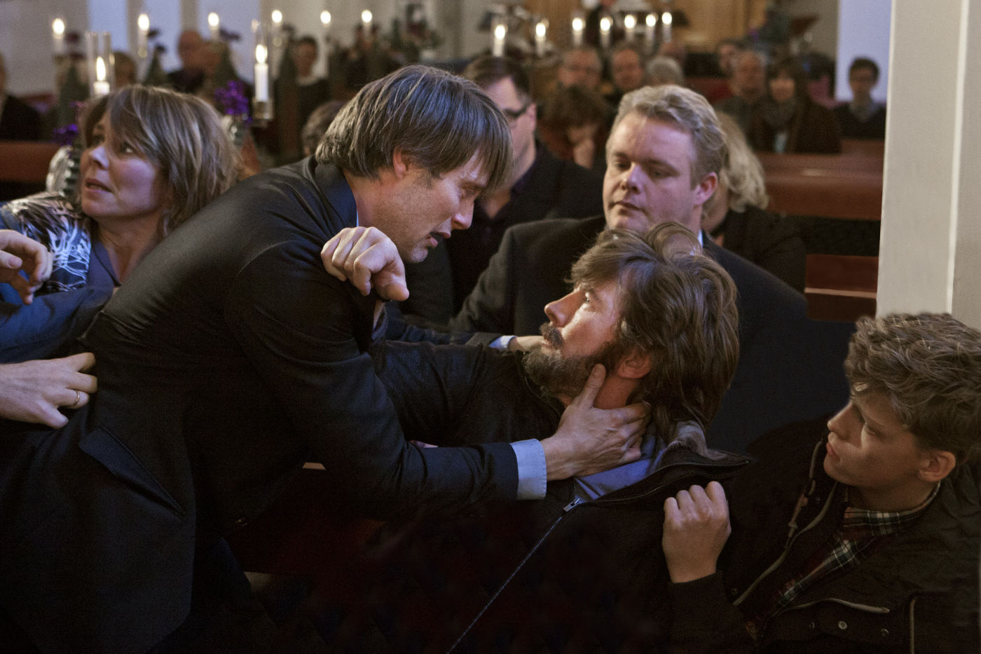 11/2/2013 Το κυνήγι (2012) Σκηνοθεσία: Thomas Vinterberg Σενάριο: Thomas Vinterberg, Tobias Lindholm Ηθοποιοί: Mads Mikkelsen, Thomas Bo Larsen, Annika Wedderkopp, Lasse Fogelstrøm, Susse Wold, Anne