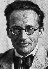 Sommerfield (1916): τα ηλεκτρόνια διαγράφουν εκτός από κυκλικές τροχιές (στιβάδες), και ελλειπτικές (υποστιβάδες). 4.