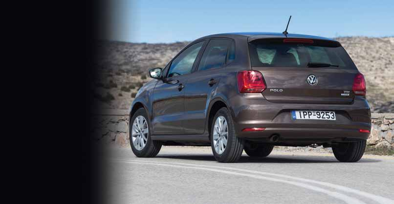 VW Polo 1.4 TDI (90 PS) DSG (δοκιμή)////σ.6 οδηγώντας_στο δρόμο διακρίνουμε γι άλλη μια φορά το καλό διαχρονικό κλασικό πρόσωπο του Polo.