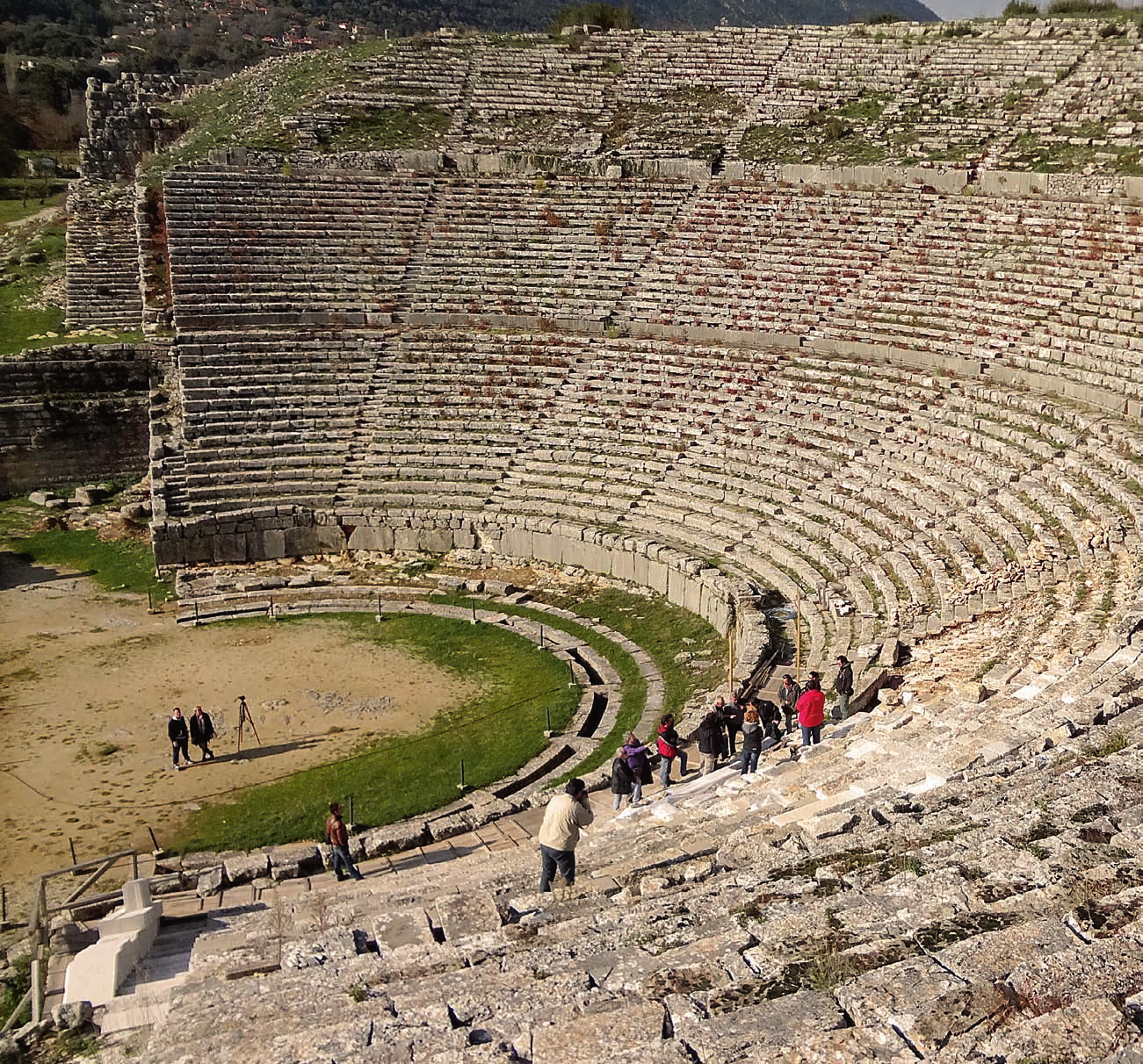 αρχαια θεατρα ηπειρου Δωδώνης. Διόλου τυχαία επιλογή, αφού η Ήπειρος της αρχαιότητας και ό,τι έχει απομείνει από αυτήν είναι το επόμενο βήμα στον στρατηγικό σχεδιασμό του εν λόγω σωματείου.