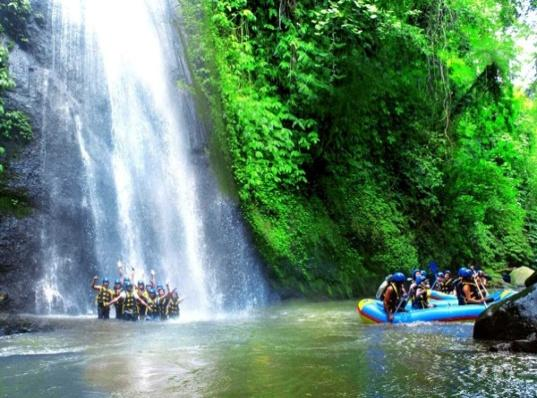 White water rafting Ayung river 0730-1400 Δεν χρειάζεται να είσαι ριψοκίνδυνος, απλά