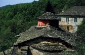 Στη συνέχεια, στην Ιτέα Τεμπών ξενάγηση στις εγκαταστάσεις του προσφέρει η Οινοποιία Ντούγκου, ένα από τα καινούρια μέλη της Ένωσης Οινοπαραγωγών του Αμπελώνα της Βορείου Ελλάδος.