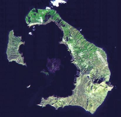 10.10 Δορυφορική φωτογραφία της Σαντορίνης. Η Σαντορίνη είναι δημοφιλής τουριστικός προορισμός σε παγκόσμιο επίπεδο. 2.