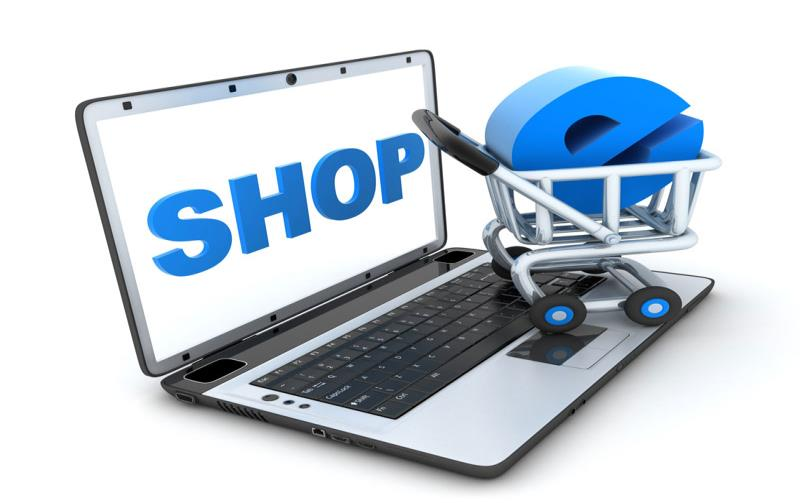 ΗΛΕΚΤΡΟΝΙΚΟ ΕΜΠΟΡΙΟ Το Ηλεκτρονικό Εμπόριο ή αλλιώς e-commerce είναι το εμπόριο παροχής αγαθών και υπηρεσιών το οποίο πραγματοποιείται εξ αποστάσεως με ηλεκτρονικά