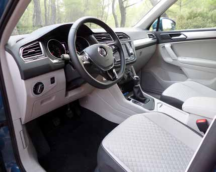 Πρόκειται για την πιο οικονομική έκδοση του Volkswagen Tiguan, που προτάσσει τον βενζινοκινητήρα 1.400 κ.εκ. turbo με 125 ίππους με 200 Νm ροπής από τις 1.400 σ.α.λ.