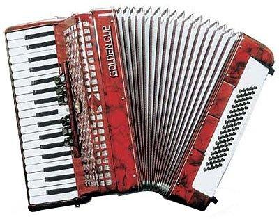 Accordion (Ακορντεόν) Για την ηχογράφηση, τοποθετήστε ένα πυκνωτικό μικρόφωνο με όσο το δυνατόν πιο flat απόκριση (ή 2 για στερεοφωνικό ήχο) περίπου 30-45 cm μπροστά.