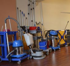 000 τμ), η εταιρία μας διατηρεί ετοιμοπαράδοτες