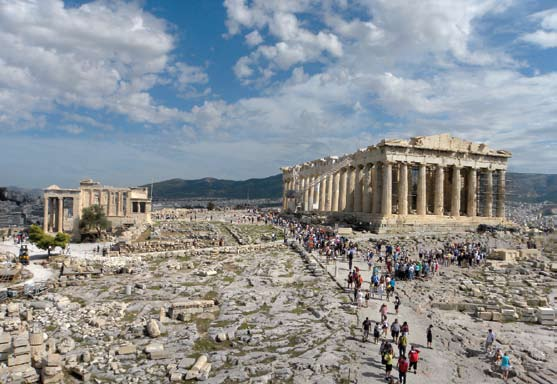 Στο πλαίσιο της δραστηριότητας του τομέα τεκμηρίωσης των επεμβάσεων στα μνημεία της Ακρόπολης όλες οι φάσεις των εργασιών αναστήλωσης και συντήρησης τεκμηριώνονται αναλυτικά με την καταγραφή των