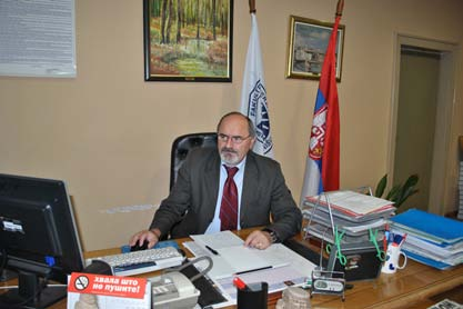 DEKAN Prof. dr Milan Višnjić PRODEKANI Prof. dr Dušica Pavlović, prodekan za osnovnu nastavu na integrisanim akademskim studijama medicine Prof.