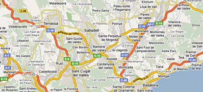 4.4 Barcelona (ES) ΤΑΥΤΟΤΗΤΑ της ΠΟΛΗΣ (Χωροταξική, οικονομική, αναπτυξιακή θεώρηση της πόλης) Η Barcelona (στα ελληνικά Βαρκελώνη) βρίσκεται στην βορειοανατολική Ισπανία και είναι η πρωτεύουσα της