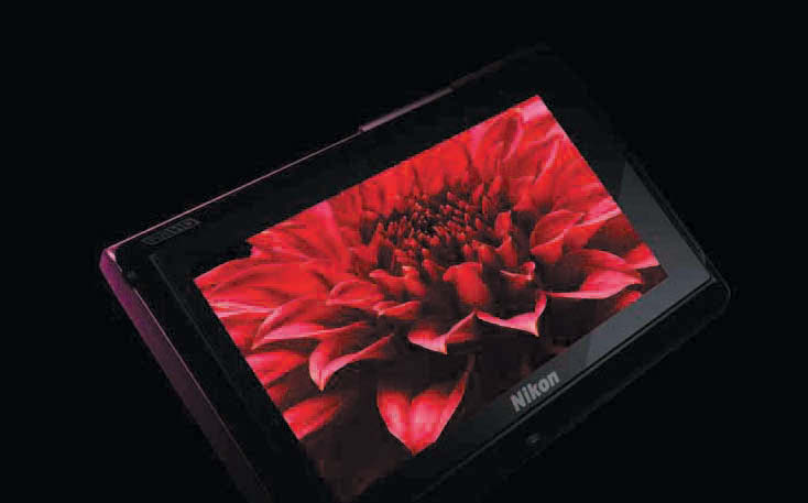 16,0 Η οθόνη OLED παρέχει ρεαλιστική απεικόνιση ζωντανών χρωμάτων με εντονότερα τα μαύρα χρώματα. Οθόνη OLED 8,7 cm (3,5 in.