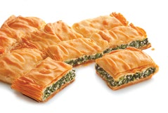 Ατομικά READY TO BAKE Τυρόπιτα Φέτα Ταψί 6 τεμ Cheese pie with Feta (6 pieces) 000.046 32-38 0 2000gr 6τεμ κιβ READY TO BAKE Τυρόπιτα Χωριάτικη Ταψί 8 τεμ Cheese pie Rustic (8 pieces) 000.