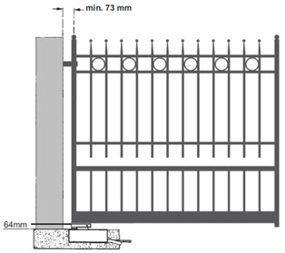 : The minimum space between the column and the axis of rotation is 73mm - L axe du pivot de la caisse doit correspondre parfaitement à l'axe de la charnière. N.B.