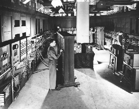 (Ψηφιακοί)Υπολογιστές Πότε; ~1940 ηλεκτρονικοί (electronic), ψηφιακοί (digital) 0 ή 1 ENIAC - 1946 Γιατί; στρατιωτικούς σκοπούς (υπολογισµοί για σπάσιµο κωδικών) απογραφή πληθυσµού 1960: ~ 100