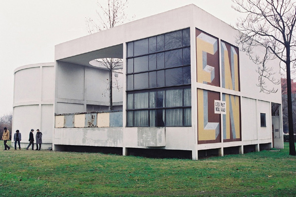 Esprit Nouveau Pavillion, 1925, Decorative Arts, Le Corbusier Πηγή: ecovidainternational.