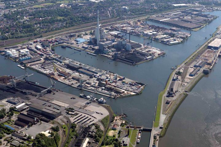 ναυτιλιακών εταιρειών, το Bremerhaven Container Terminal μπορεί να υπολογίζει σε σχετικά σταθερή χρησιμοποίηση της παραγωγικής ικανότητας.