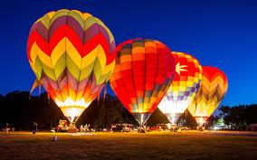 τόσο που η άνωση να ξεπεράσει το βάρος του αερόστατου. Τότε το αερόστατο πάει προς τα πάνω. Πτήση: Αν η άνωση είναι ίση με το βάρος, το αερόστατο πετά σε σταθερό ύψος.