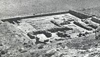 Κνωσό, καθώς οι διαρρέοντες τις περιοχές αυτές ποταμοί Καίρατος (ποταμός Κατσαμπά) και Αμνισός (ποταμός Καρτερός) αποτελούσαν, ως φαίνεται, τους βασικούς δρόμους επικοινωνίας του ανακτόρου της Κνωσού