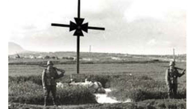 καταλάβει το αεροδρόμιο των Ρουσσών και την πόλη του Ηρακλείου.