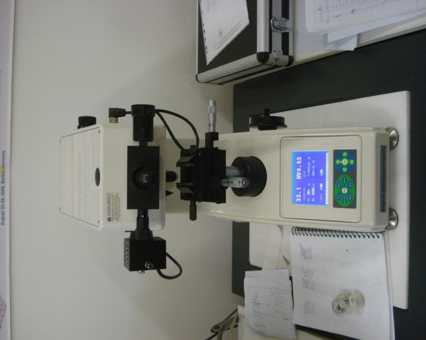 Eικόνα 26: Μικροσκληρόμετρο Wolpert Wilson Instruments 402MVD (Εργαστήριο Ναυπηγικής Τεχνολογίας, Σχολή Ναυπηγών Μηχανολόγων Μηχανικών ΕΜΠ) 4.3.