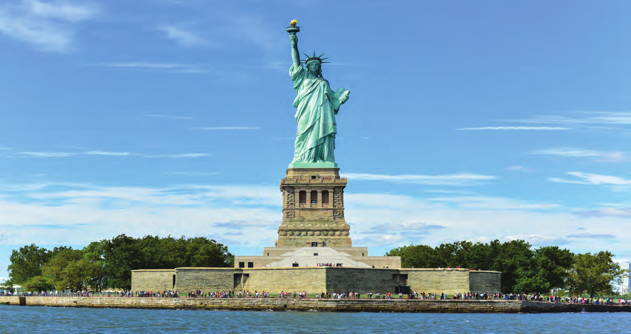 LIBERTY STATUE AND ELLIS ISLAND ΑΓΑΛΜΑ ΤΗΣ ΕΛΕΥΘΕΡΙΑΣ ΚΑΙ ΝΗΣΙ ELLIS Έναρξη: - Διάρκεια: 7 ώρες Γλώσσα: Αγγλικά ή Ισπανικά Συνάντηση με τον τοπικό μας συνεργάτη και οδηγό σας στο Castle Clinton, ένα