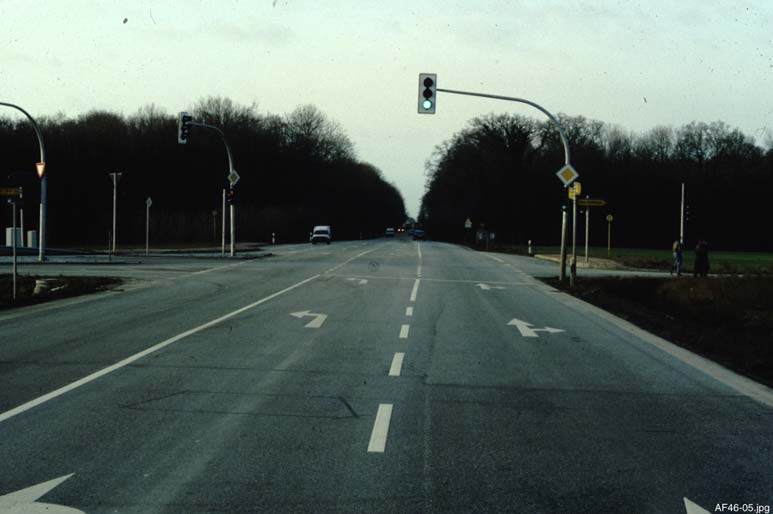 Σηματοδοτούμενοι Κόμβοι Design Solutions curb-corner radius design pedestrian refuge islands