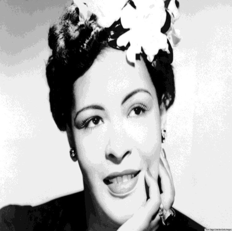 Billie Holiday Γεννήθηκε στις 7 Απριλίου 1915. Ηταν διακεκριμένη Αμερικανίδα τραγουδίστρια και τραγουδοποιός της τζαζ.