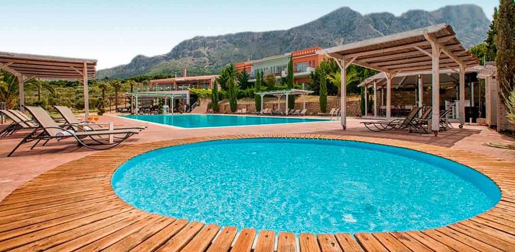 Thalassa Hotel & Spa 4* Πάλαιρος Αιτωλοακαρνανίας, απέναντι από τη Λευκάδα Το ξενοδοχείο Thalassa Hotel & Spa 4* βρίσκεται στην Πάλαιρο, χωριό της Αιτωλοακαρνανίας, απέναντι από τη Λευκάδα και μπορεί