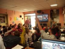 Μετά τις παρουσιάσεις τα παιδιά άκουσαν το τραγούδι Το Νερό (του Χρήστου Θηβαίου) και παρακολούθησαν ένα Video με τους στίχους του τραγουδιού.