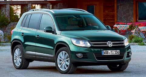 Audi Q5 Hybrid Εναν υπερτροφοδοτούμενο κινητήρα βενζίνης 2,0 λίτρων με ένα ηλεκτρικό μοτέρ συνδυάζει η υβριδική έκδοση του Audi Q5, αποδίδοντας 245 ίππους και 480 Nm.