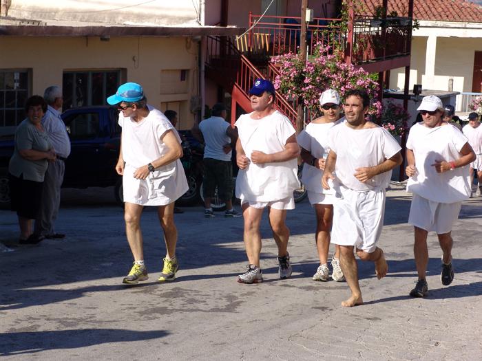 Παρά το γεγονός ότι τα παπούτσια µπορούσαν να φορεθούν για των