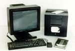 Protocol), καθώς και το σύστημα διευθυνσιοδότησης των εγγράφων αυτών, το URI 5 (Universal Resource Identifier). Στις αρχές του 1991, ο πρώτος Web server ήταν γεγονός.
