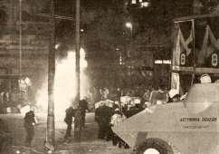 1959 Πρώτη παράσταση στο Μπρόντγουεϊ της Νέας Τόρκης του μιούζικαλ «Η Μελωδία της Ευτυχίας» (The Sound of Music), σε μουσική Ρίτσαρντ Ρότζερς και στίχους Όσκαρ Φάμερστιν.