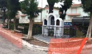 είναι και η ανάπλαση της μικρής πλατείας του Αγίου Ραφαήλ στην διασταύρωσης Οδού