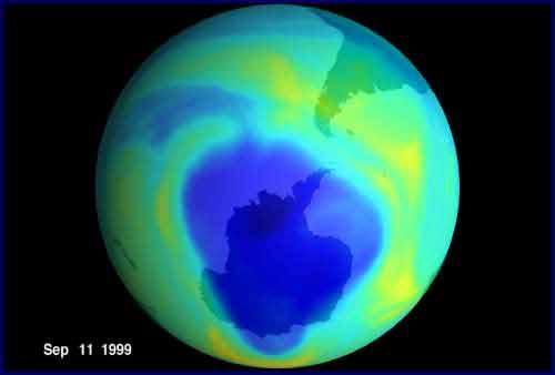 ΤΟ ΟΖΟΝ ΣΤΗΝ ΑΤΜΟΣΦΑΙΡΑ (5/6) Η μείωση του όζοντος στην Ανταρκτική στις 11/9/1999 όπως φαίνεται από δορυφόρους της NASA (τα χαμηλά επίπεδα φαίνονται με μπλε).