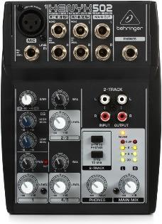 K.5 BEHRINGER UMC204HD USB AUDIO INTERFACE 24BIT/192Khz CONVERTERS -2 MIC PREAMPS MIDAS -GUITAR IN -4 OUTPUTS -MIDI I/O -NO PSU NEEDED