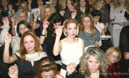 Σαββάκης, η πρώην Πρόεδρος του ΤΕΙ Κρήτης, καθηγήτρια κα Αθανασάκη - Μιχαηλίδου, πολλά μέλη του εκπαιδευτικού και του διοικητικού προσωπικού και πολλοί φοιτητές.