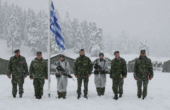 Ο Διοικητής της ΣΜΥ υποδέχθηκε τον Αρχηγό του Γενικού Επιτελείου Στρατού, στο χειμερινό καταυλισμό της Σχολής