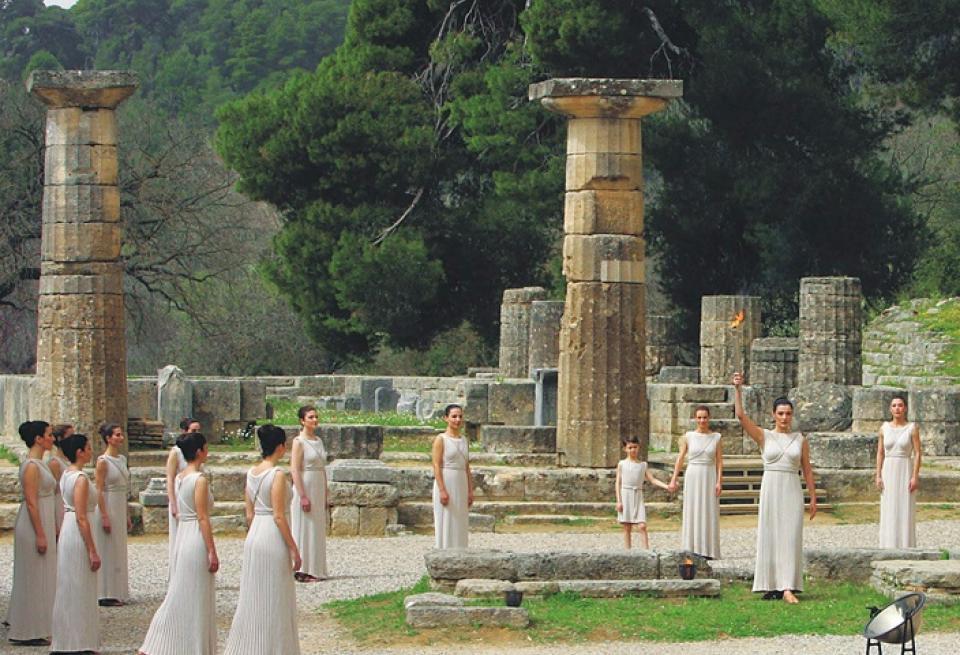 ΔΙΑΔΙΚΑΣΙΑ Κατά τη διάρκειά τους, όλες οι πόλεις ήταν υποχρεωμένες να σταματήσουν τις εχθροπραξίες και επιτρεπόταν η συμμετοχή μόνο στους Έλληνες πολίτες.