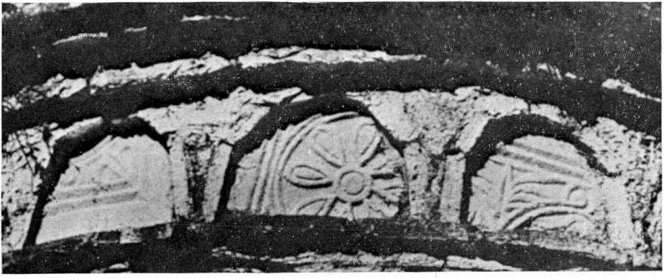 Πίν. 9 a.