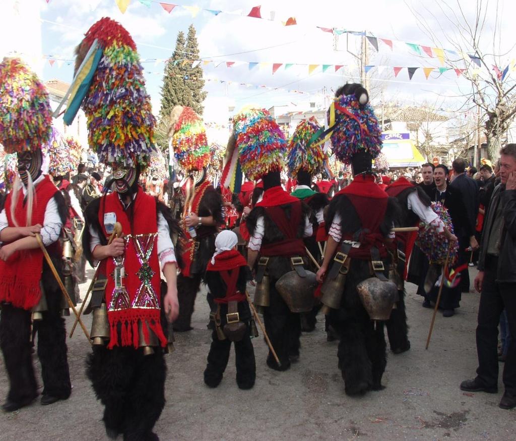 Δηθφλα 4.14: Οη «θνπδνπλνθφξνη» ζην νρφ (Πεγή: Πξνζσπηθφ αξρείν ζπγγξαθέσο) 4.11.