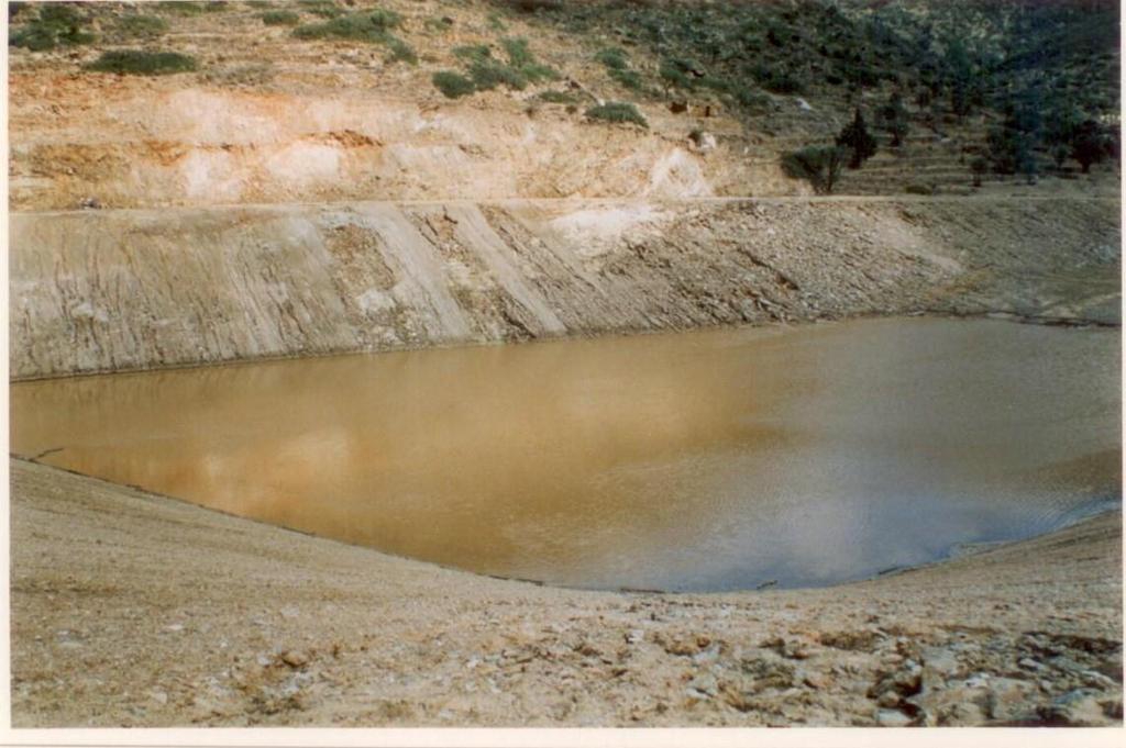 τάξης των 4 m 3 /s, δηλαδή της ίδιας τάξης μεγέθους με την παροχή του