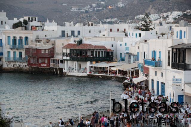 Το πιο γνωστό σημείο του νησιού στη χώρα ονομάζεται μικρή