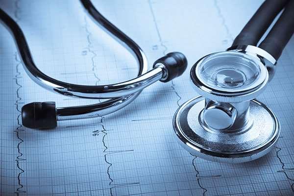 Γεια σας είμαι η Ειρήνη και ζω στη πόλη της Θεσσαλονίκης Από μικρή, πάντα όταν με ρωτούσαν τι θα γίνω όταν μεγαλώσω η απάντηση μου ήταν γιατρός!