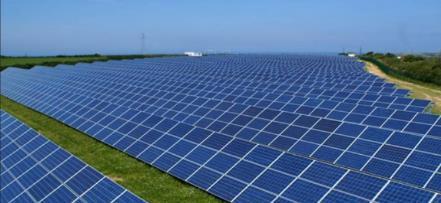 Οι Φωτοβολταϊκοί σταθμοί παραγωγής ενέργειας μετατρέπουν την ηλιακή ενέργεια σε ηλεκτρική μέσω των φωτοβολταϊκών κυττάρων.