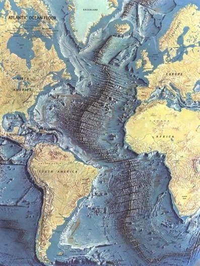 Ατλαντικός Ωκεανός Ηπειρωτικό περιθώριο Συμμετρικός, μακρόστενος σε σχήμα S Ανάμεσα από Α. Αμερική και Δ. Ευρώπη-Αφρική Όριο Ατλαντικού/Ινδικού: Ακρ. Agulhas (20 ο Α) Όριο Ατλαντικού/Ειρηνικού: Ακρ.
