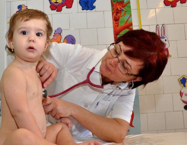 Οδηγός επικοινωνίας για τους παιδικούς εμβολιασμούς Photo: ECDC / Tibor Bujdos ΕΝΟΤΗΤΑ Ι: ΑΝΤΙΛΗΨΕΙΣ Το μέρος αυτό του οδηγού διακρίνεται σε τέσσερα κεφάλαια: Κεφάλαιο 1: Οι αντιλήψεις γονέων και